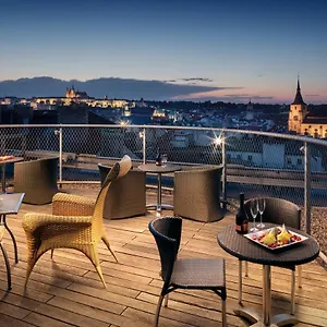 Metropol Design Old Town Отель