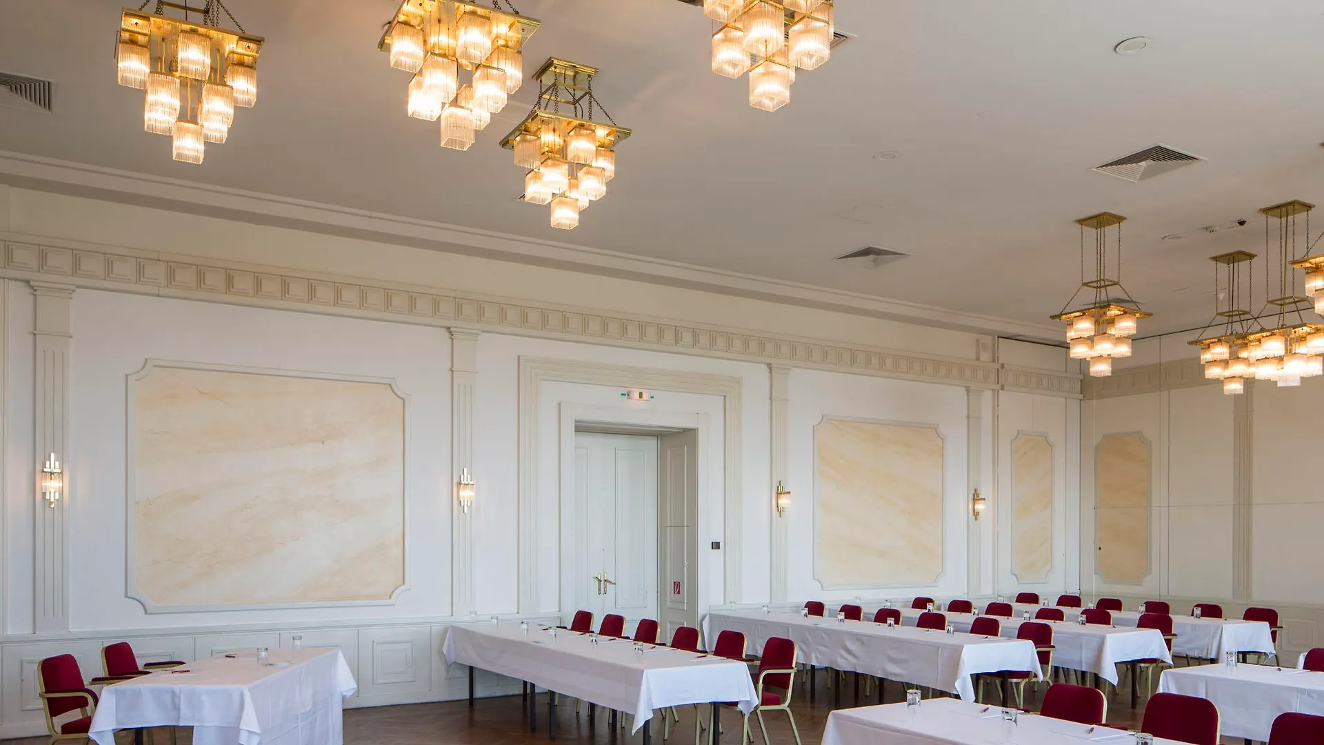 Austria Trend Hotel Schloss Wilhelminenberg Wien 4*, Vienna Austria