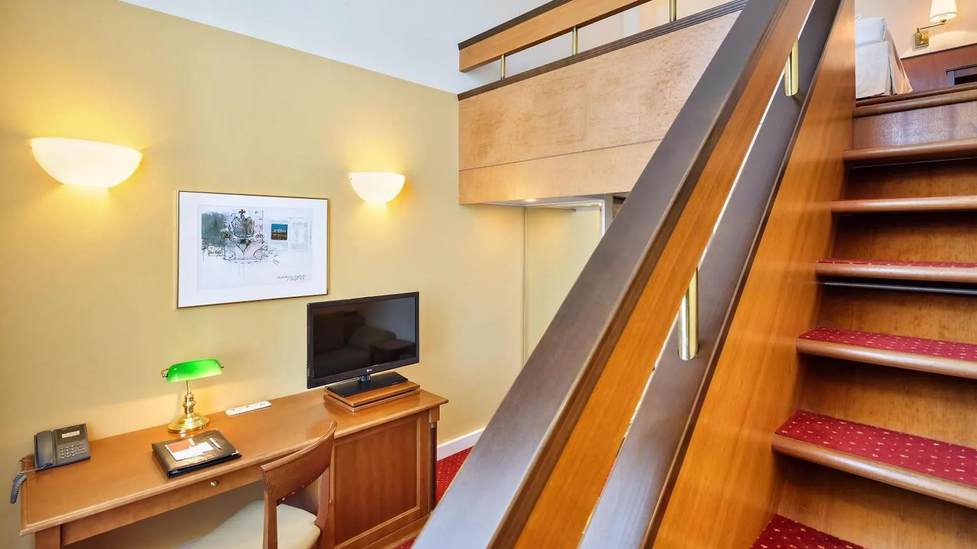Austria Trend Hotel Schloss Wilhelminenberg Wien 4*, Vienna